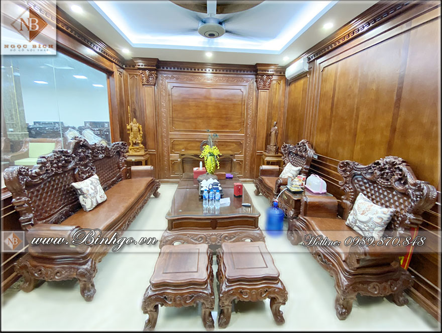 Toàn Bộ không gian Bộ sofa Tân Cổ điển Luois gỗ Cẩm lai nhập khẩu, đang được trưng bày bán tại showroom Đồ Gỗ Ngọc Bích. Hình ảnh trên là bộ Sofa Luois 6 ( Bộ gồm 6 món đồ ). 