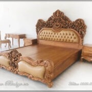 Mẫu giường tân cổ điển có kích thước 180x200cm. Đặc biệt phù hợp với không gian phòng ngủ thiết kế theo Style Classic ( Phong cách cổ điển hoặc tân cổ điển).