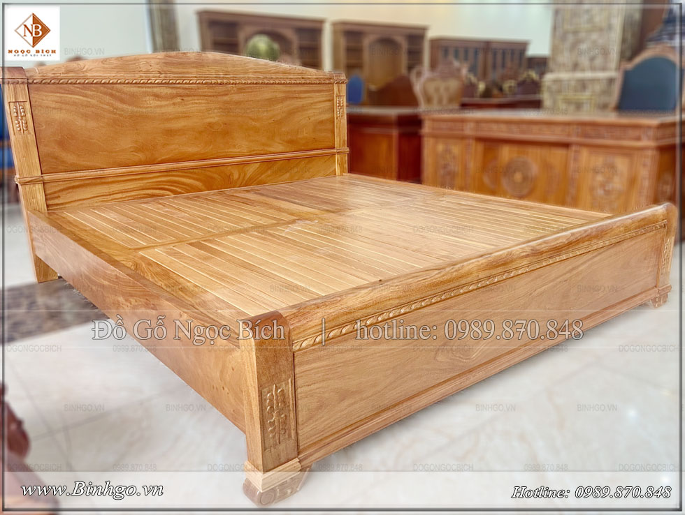 Giường ngủ hiện đại gỗ Gõ Đỏ kích thước: R200xR220cm. Phù hợp với thiết kế phòng ngủ hiện đại hoặc pha một chút cổ điển. Phòng ngủ cần có diện tích từ 16-25m2 là phù hợp nhất.
