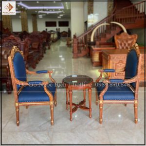 Bộ bàn trà ba món phòng chủ tịch được làm bằng chất liệu gỗ gõ đỏ tự nhiên bền đẹp