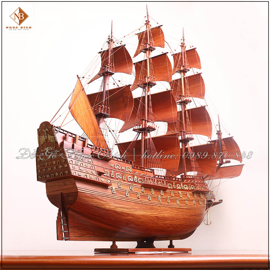 Thuyền phong thủy gỗ hương 1m