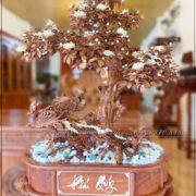Chậu cây gỗ sưa đỏ - Hoa mẫu đơn, đục theo tích Phu Thê viên mãn. Kích thước: D73x C97xS45cm