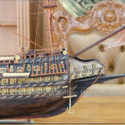 Con thuyền trắc buồm hương là một trong mẫu thuyền có giá trị nhất trên thị trường hiện nay