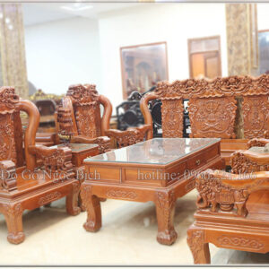 Bàn ghế phòng khách mẫu quốc voi 8 món gồm 8 món là 1 bàn, 1 đoản, 4 ghế, 2 đôn kẹp, chất liệu gỗ gõ đỏ