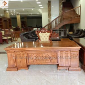 Bàn Chủ Tịch phong cách Châu Âu